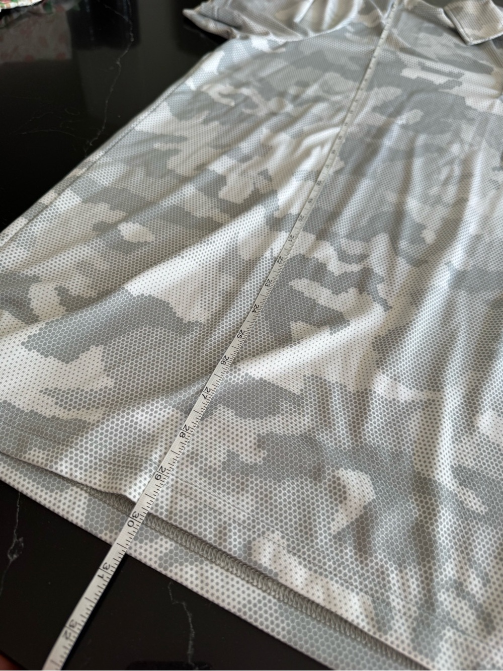 Ralph Lauren Men's Light Gray & White Camo Performance Polo - Picture 5 of 7